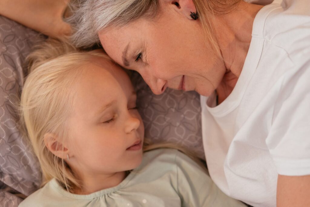 Sommeil par âge : bébé, enfant, ado, adulte, senior